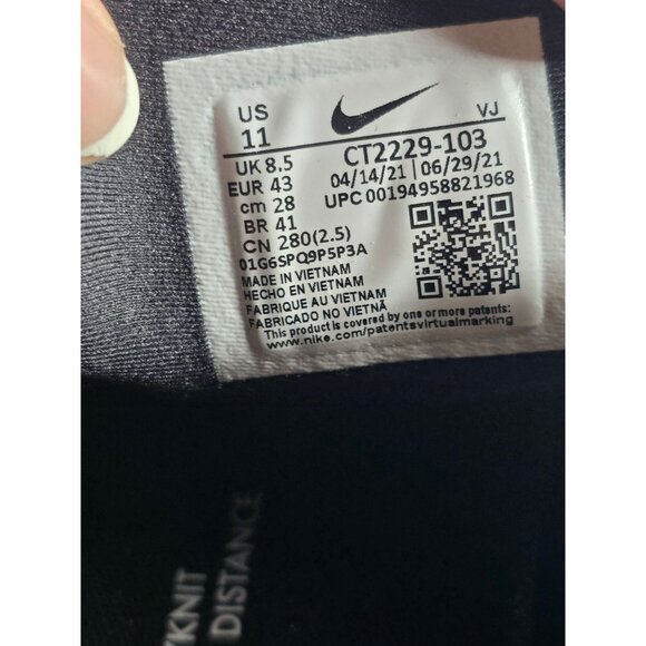 Nike ZoomX Invincible Run womens Flyknit Athletic Shoes White Black size 11 - Picture 8 of 9